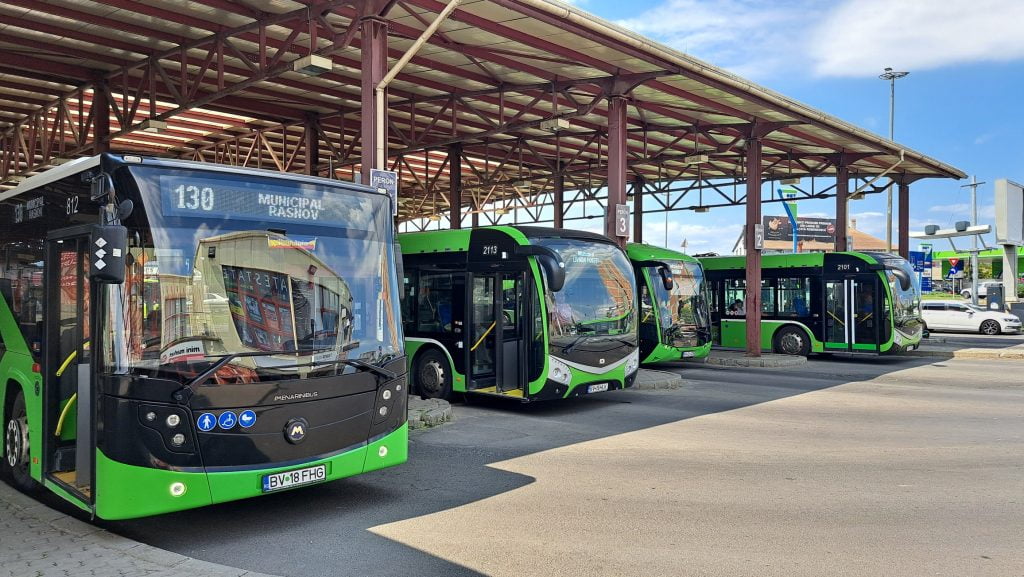 Autobuze 1024x577.jpg