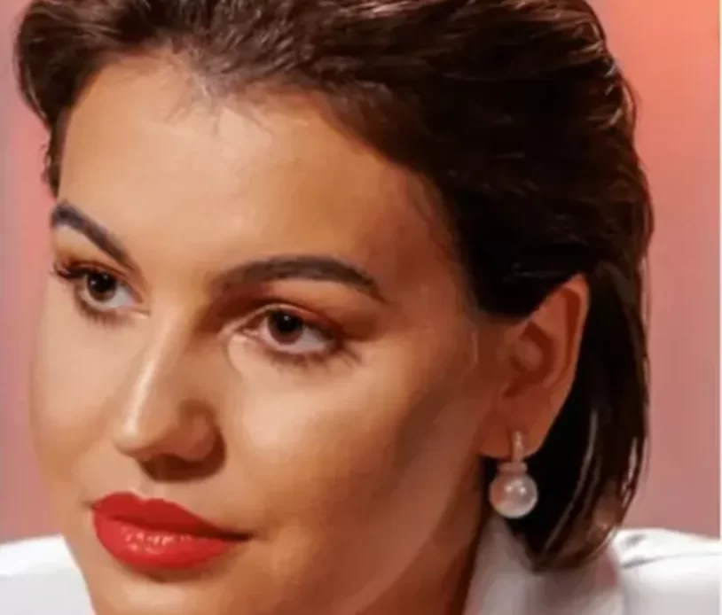 D541959c 8fba 47d5 82b5 bca877158389 814x1052.webp.webp