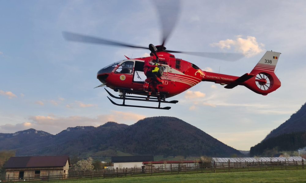 Salvamont zarnesti.jpg